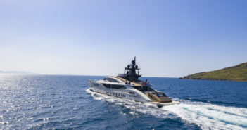 65 METRE BOYUNDAKİ MUHTEŞEM MOTORLU YAT LADY M, YALIKAVAK MARİNA’YI ZİYARET ETTİ!